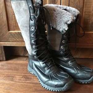 Ugg Size 9 Black Tall Fur Lined Lace Up Boots EUC
